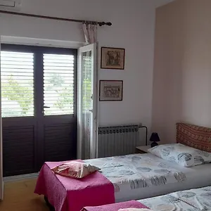  Apartment Family Tonko With King's Bed Kroatien